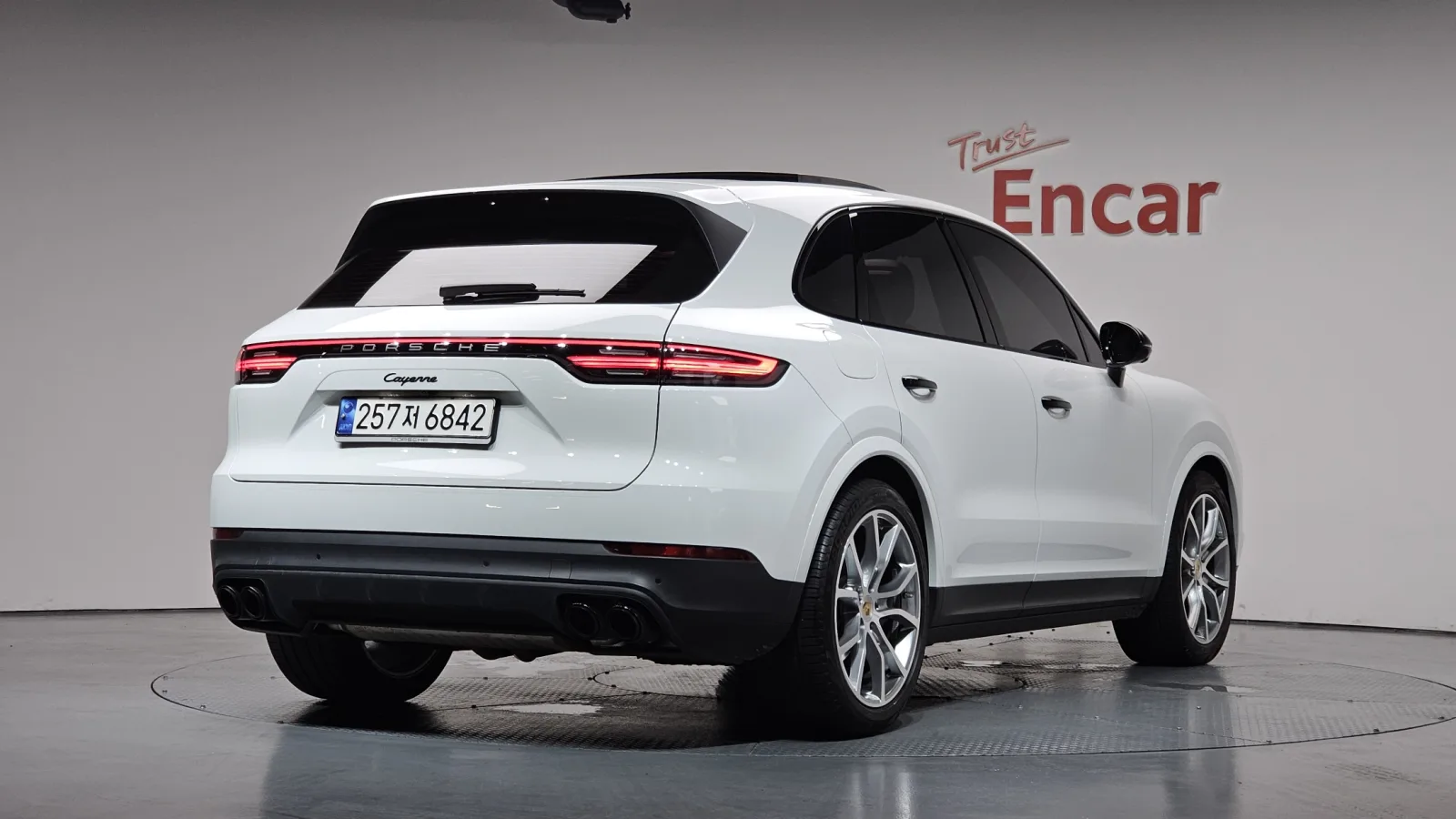 2023 Porsche Cayenne