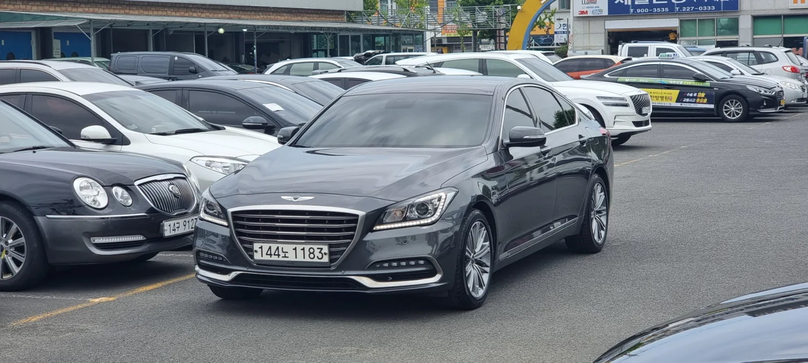 2018 Genesis G80