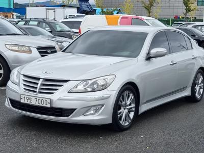 2012 Hyundai Genesis