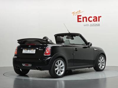 2013 MINI Cooper Convertible
