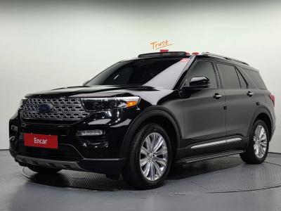 2020 Ford Explorer