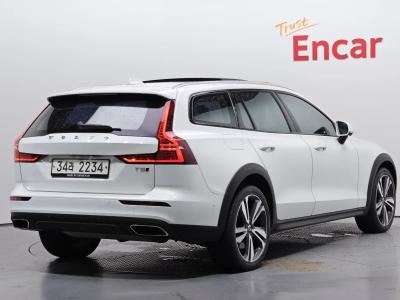 2019 Volvo V60