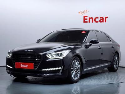 2017 Genesis EQ900