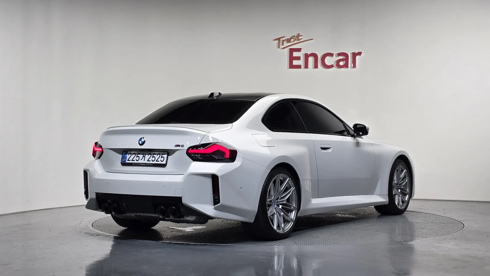 2025 BMW M2