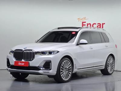 2021 BMW X7