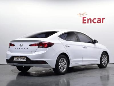 2019 Hyundai Elantra