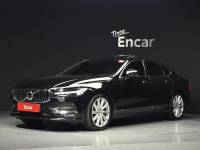2020 Volvo S90