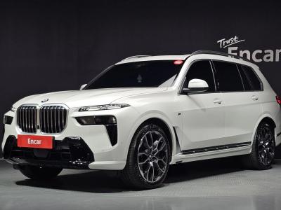 2025 BMW X7