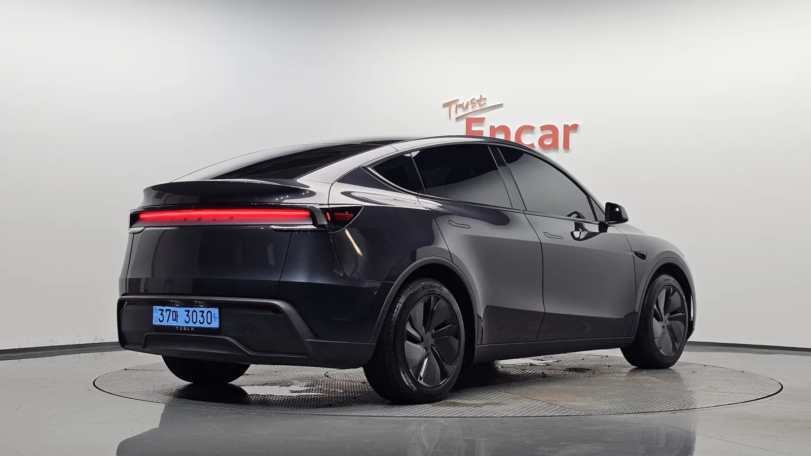 2025 Tesla Model Y