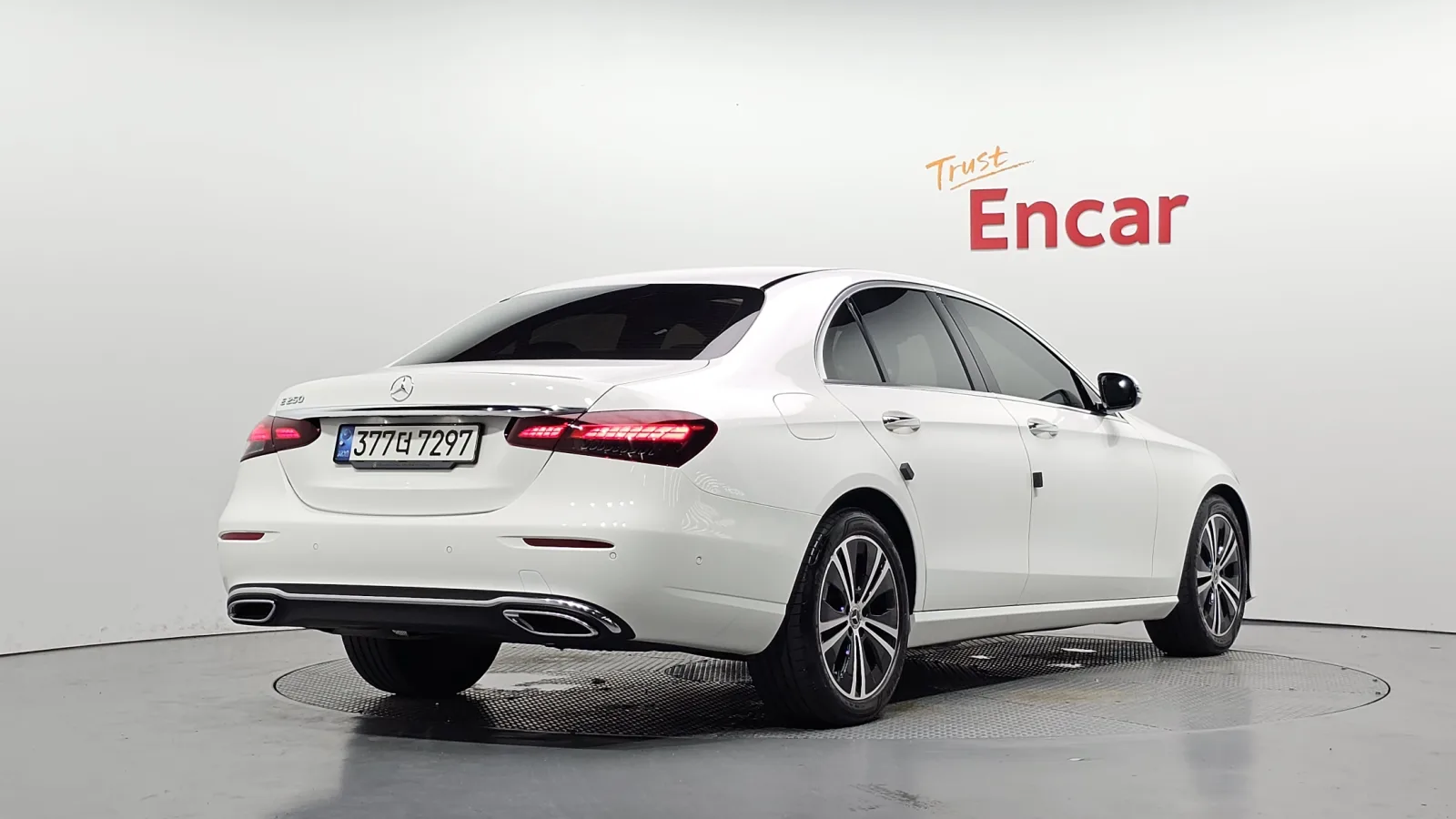 2021 Mercedes-Benz E-Class