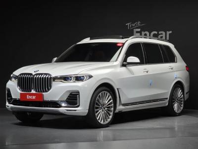 2021 BMW X7