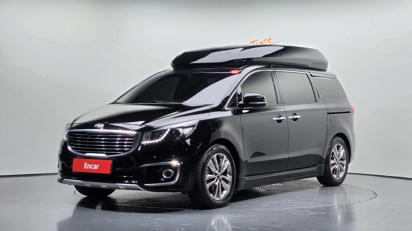 2015 Kia Carnival