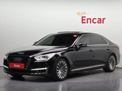 2017 Genesis EQ900