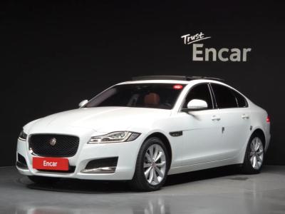 2019 Jaguar XF