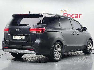 2016 Kia Carnival