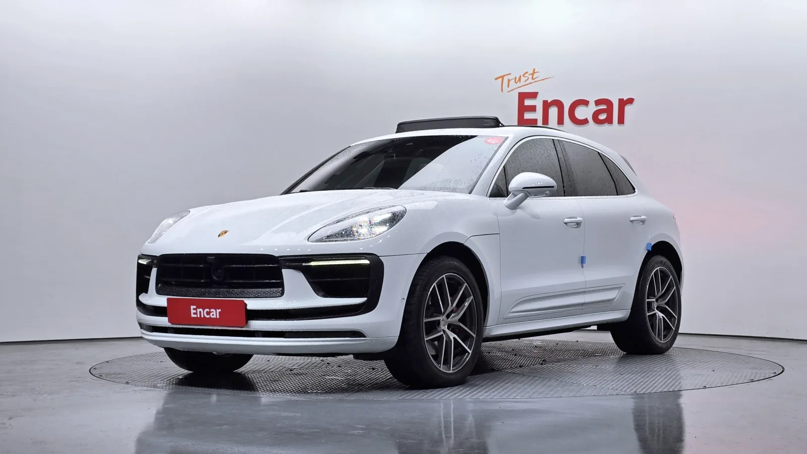 2022 Porsche Macan