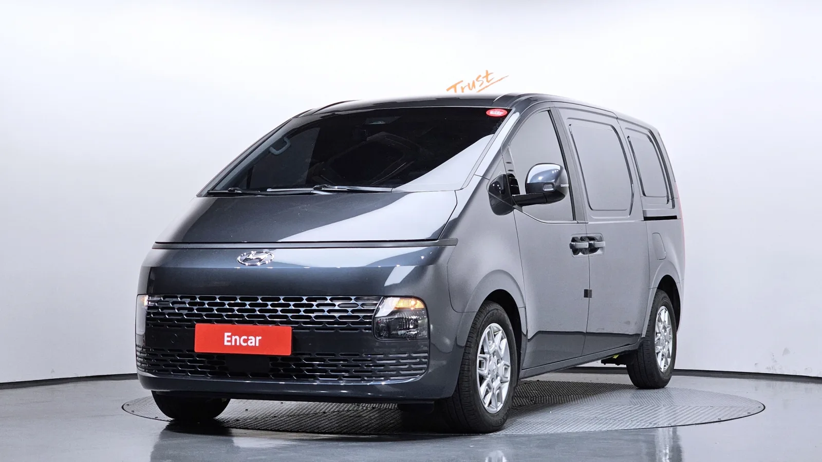 2022 Hyundai Staria
