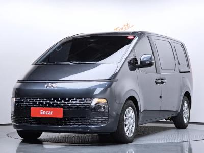 2022 Hyundai Staria