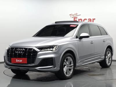 2021 Audi Q7
