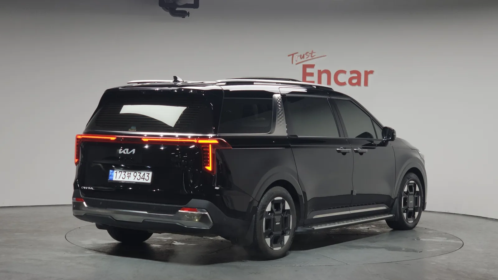 2025 Kia Carnival