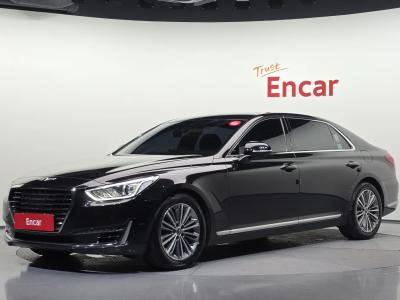 2018 Genesis EQ900