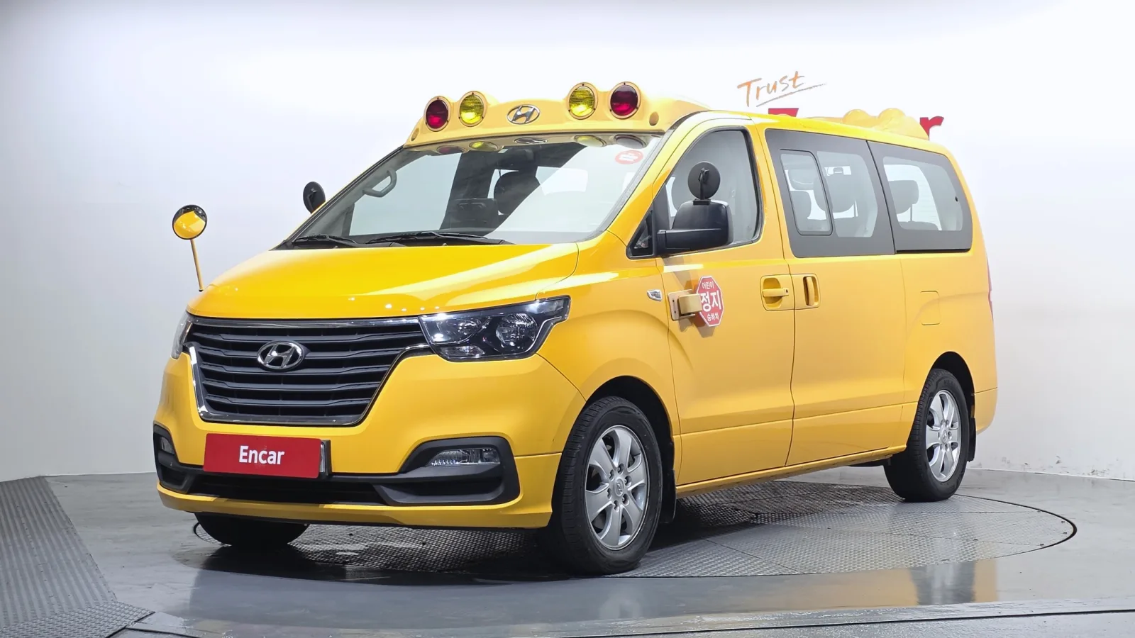 2019 Hyundai Starex