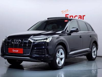 Audi Q7 2021