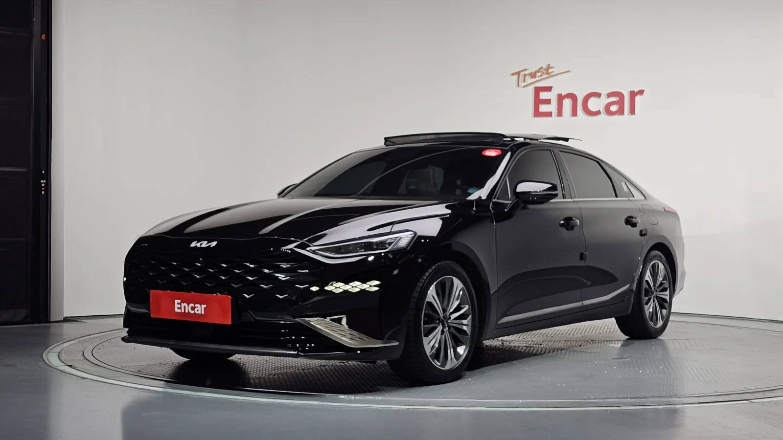 2023 Kia K8
