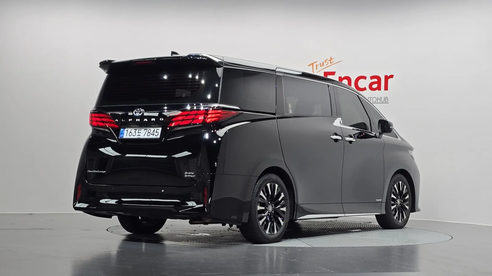 2025 Toyota Alphard
