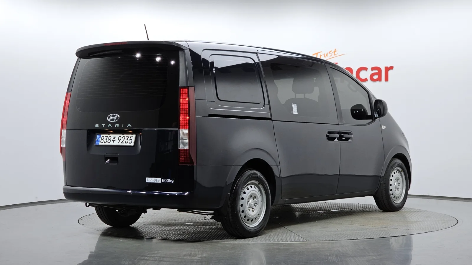 2023 Hyundai Staria