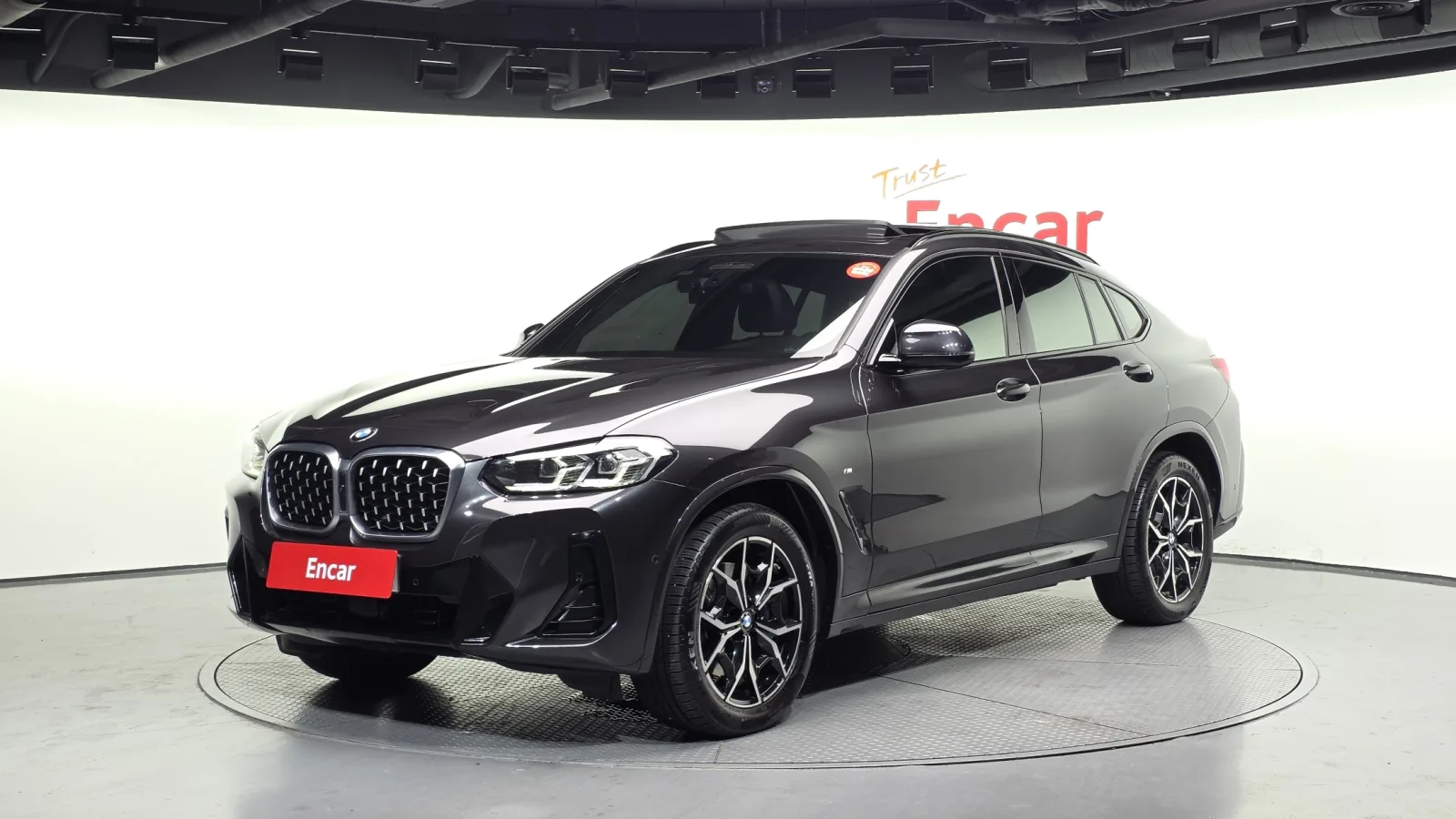 2022 BMW X4