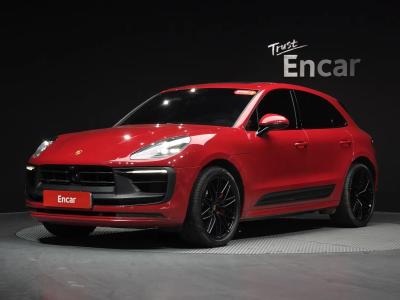 2022 Porsche Macan