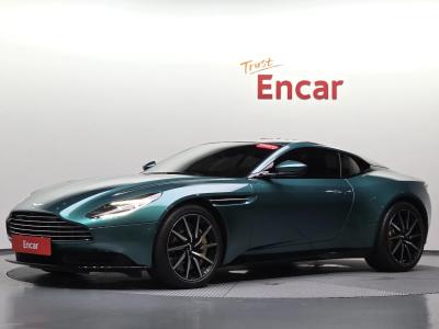 2022 Aston Martin DB11