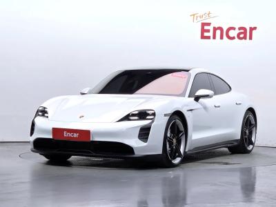 2024 Porsche Taycan