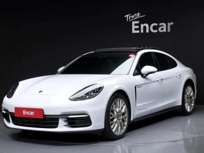 2020 Porsche Panamera