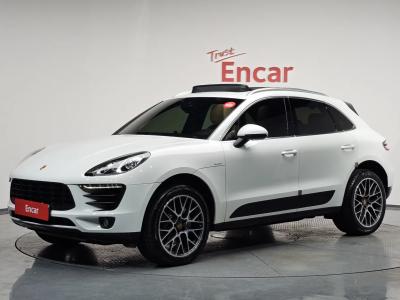 2017 Porsche Macan