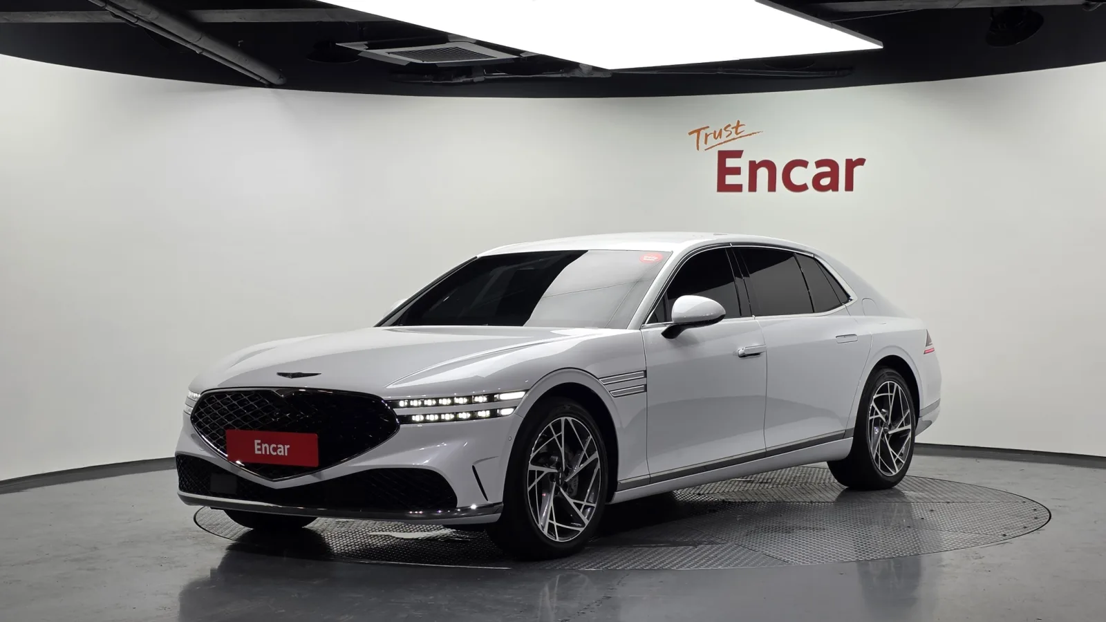 2022 Genesis G90