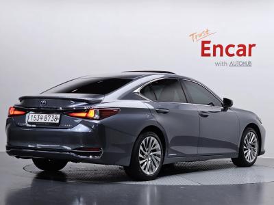 2021 Lexus ES