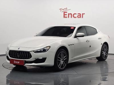 2018 Maserati Ghibli
