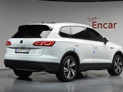 2023 Volkswagen Touareg