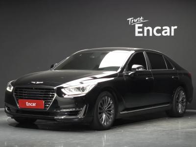 2016 Genesis EQ900