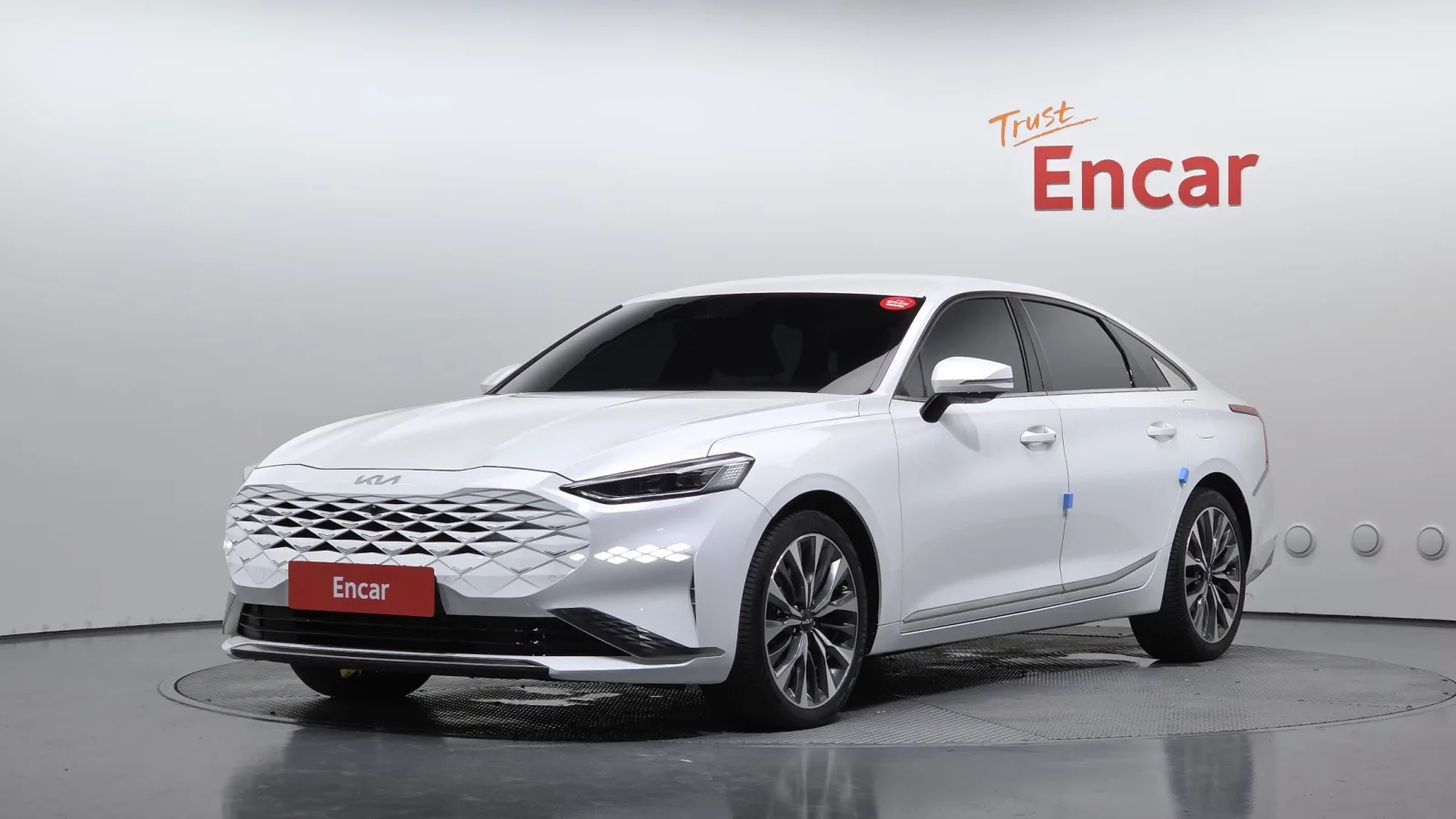 2022 Kia K8