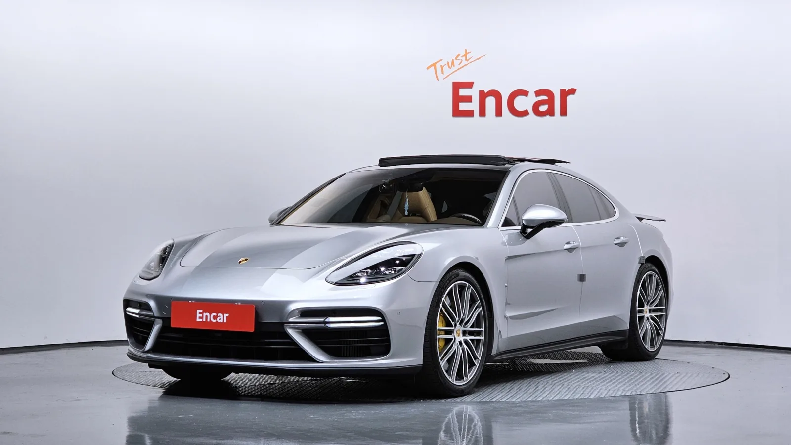 2018 Porsche Panamera