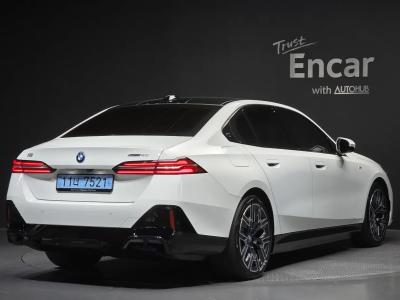 2025 BMW i5