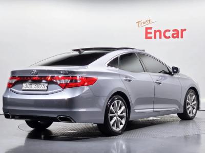 2016 Hyundai Grandeur