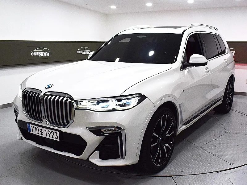 2022 BMW X7