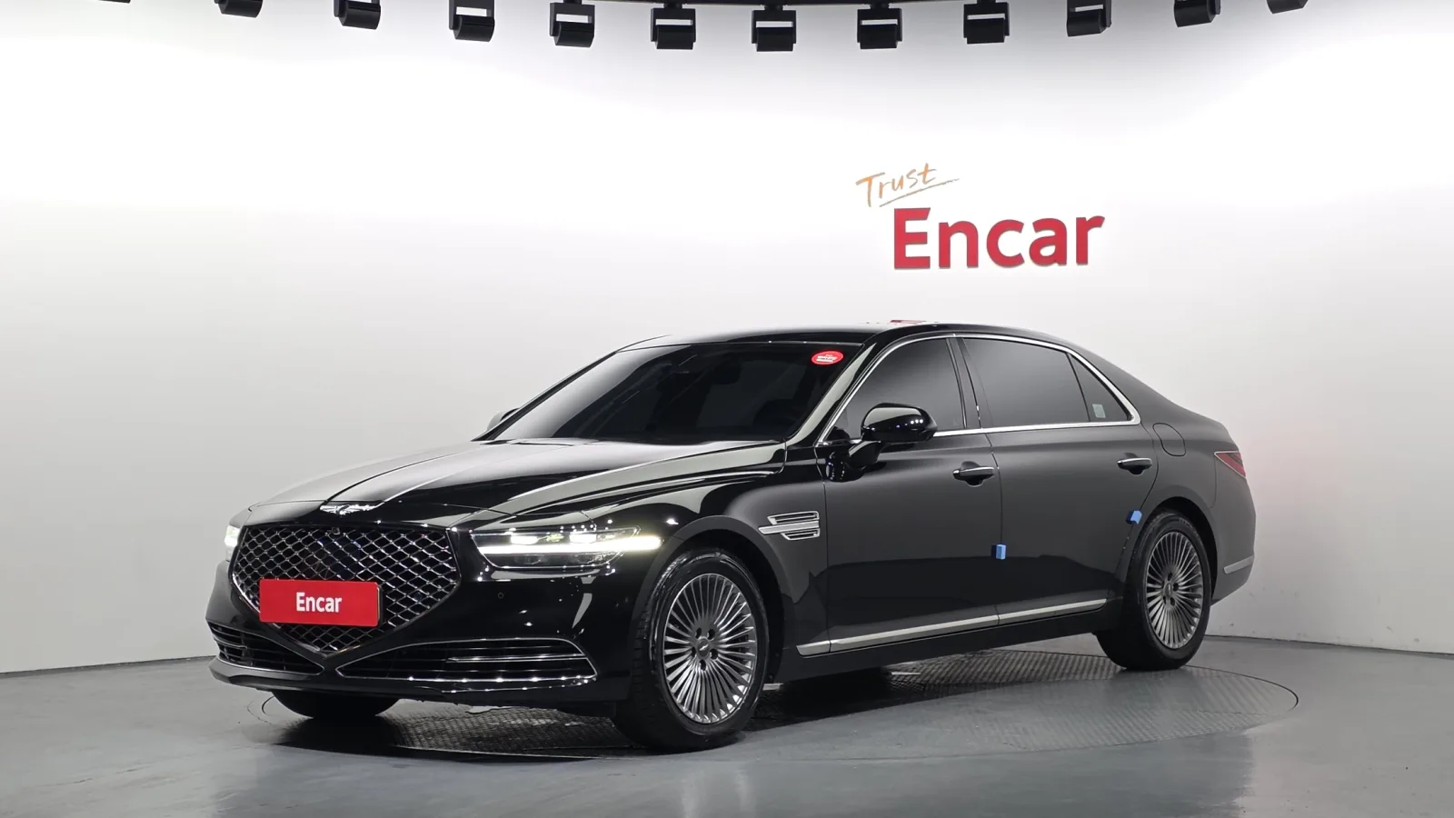 2021 Genesis G90