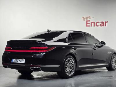 2021 Genesis G90