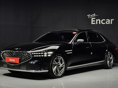 2022 Genesis G90