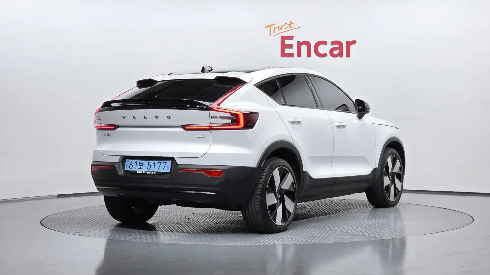 2023 Volvo C40